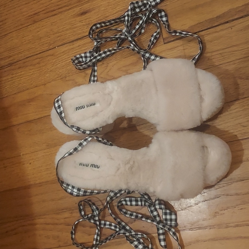 Mui Mui pink fur sandals